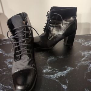 Black Half Boots by Calico Leather Lace-Up 6.5 Low Heel Casual Witchy VTG 90's